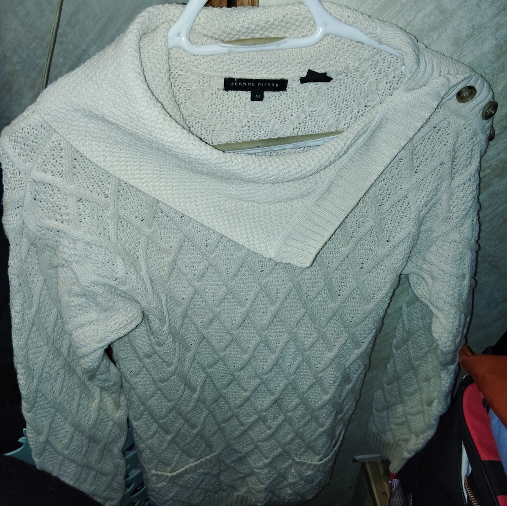 Jeanne Pierre sweater